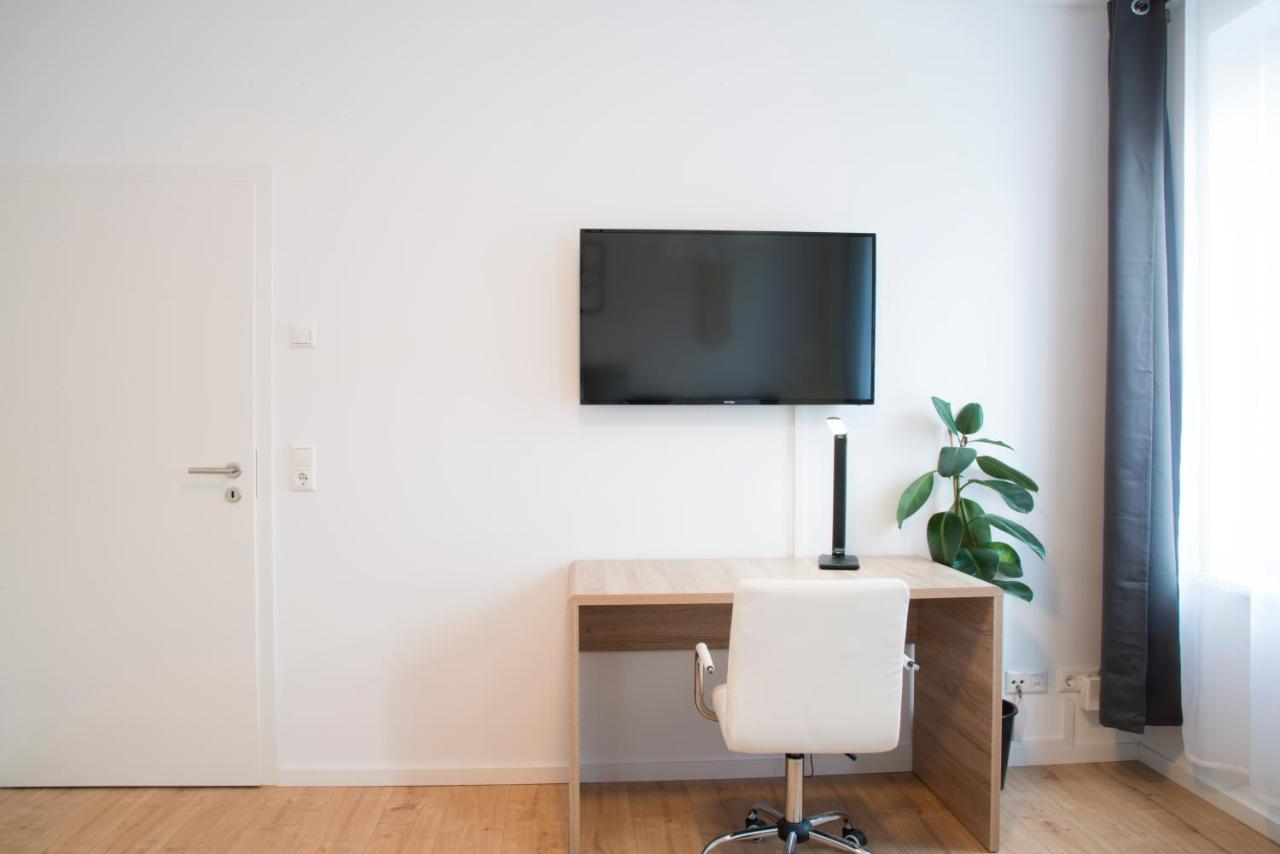 Schoene Ferienwohnung 78M2, 3 Schlafzimmer, 2 Baeder, Zentrumnah, 1Og Erfurt Zewnętrze zdjęcie