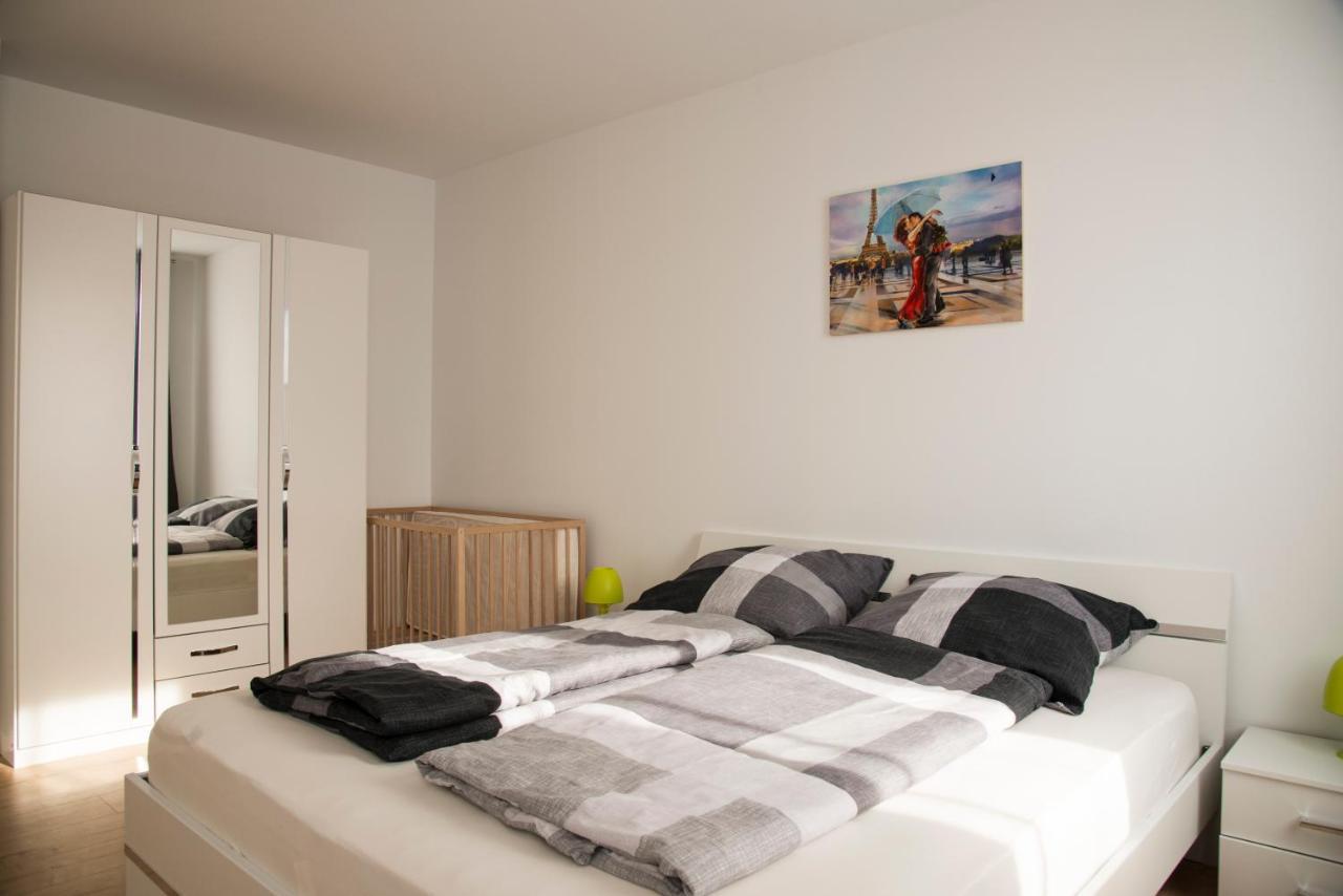 Schoene Ferienwohnung 78M2, 3 Schlafzimmer, 2 Baeder, Zentrumnah, 1Og Erfurt Zewnętrze zdjęcie